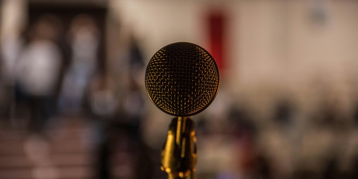 Microphone